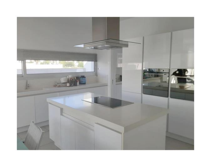 Image No.4-4 Bed Villa for sale