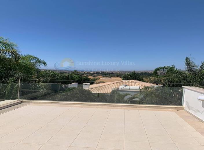 Image No.10-3 Bed Villa for sale