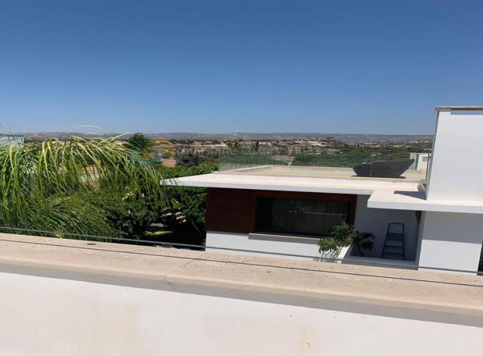 Image No.2-3 Bed Villa for sale