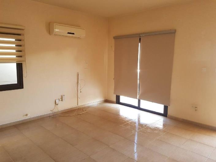 Image No.5-Maison / Villa de 3 chambres à vendre à Aradippou