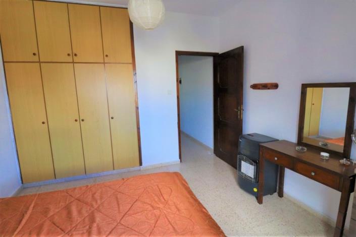 Image No.11-1 Bed Townhouse for sale