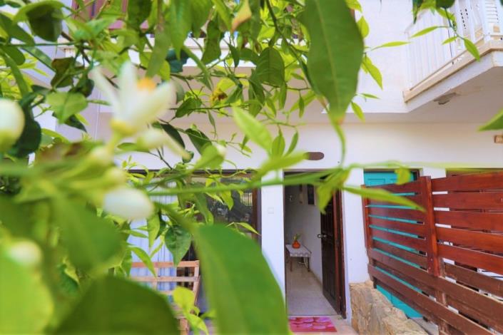 Image No.13-1 Bed Townhouse for sale