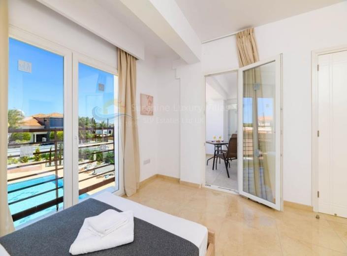 Image No.13-Maison / Villa de 4 chambres à vendre à Ayia Napa