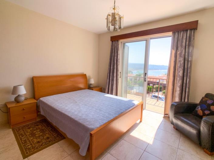 Image No.8-3 Bed Townhouse for sale