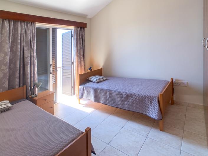 Image No.10-3 Bed Townhouse for sale