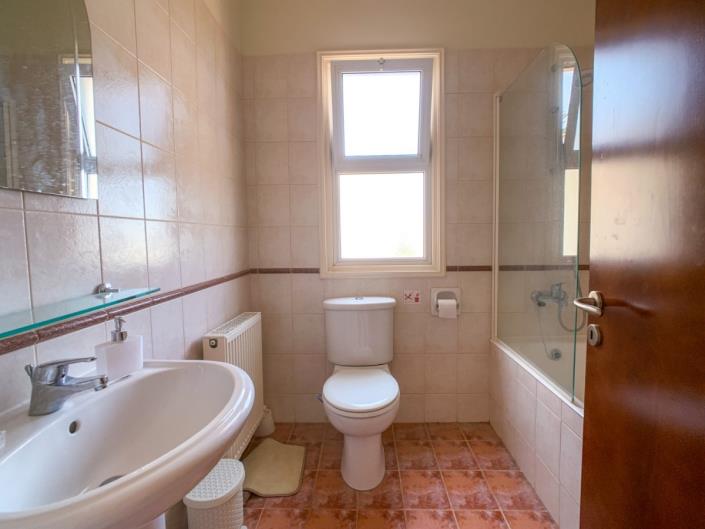 Image No.11-3 Bed Townhouse for sale