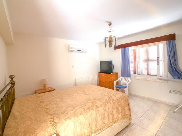 Image No.13-3 Bed Townhouse for sale