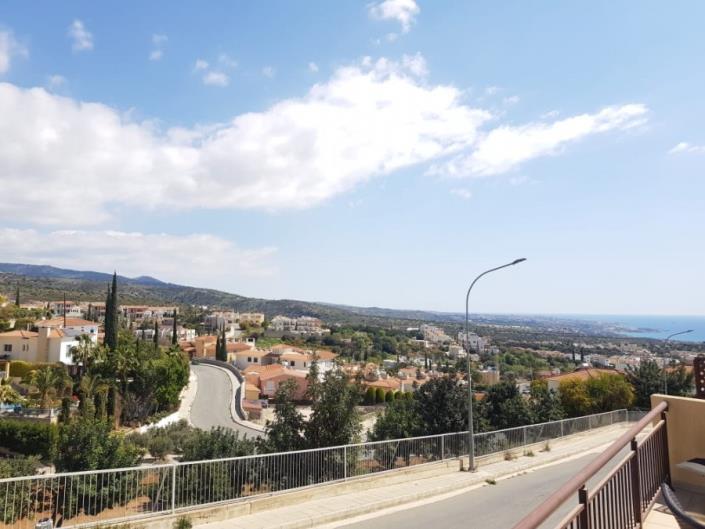 Image No.21-2 Bed Townhouse for sale