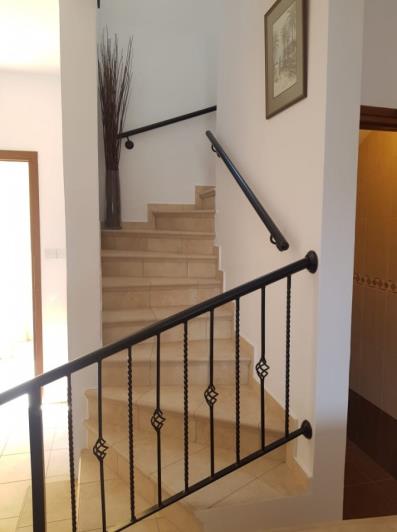 Image No.9-2 Bed Townhouse for sale