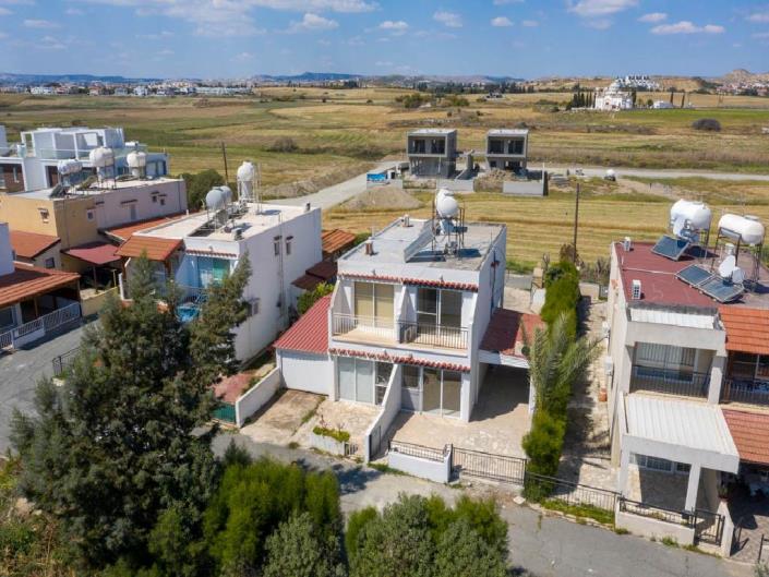 Image No.18-2 Bed Townhouse for sale