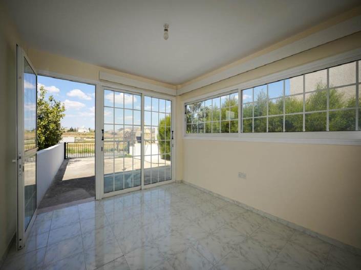 Image No.3-2 Bed Townhouse for sale