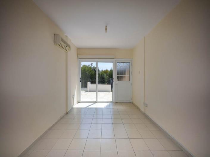 Image No.6-2 Bed Townhouse for sale