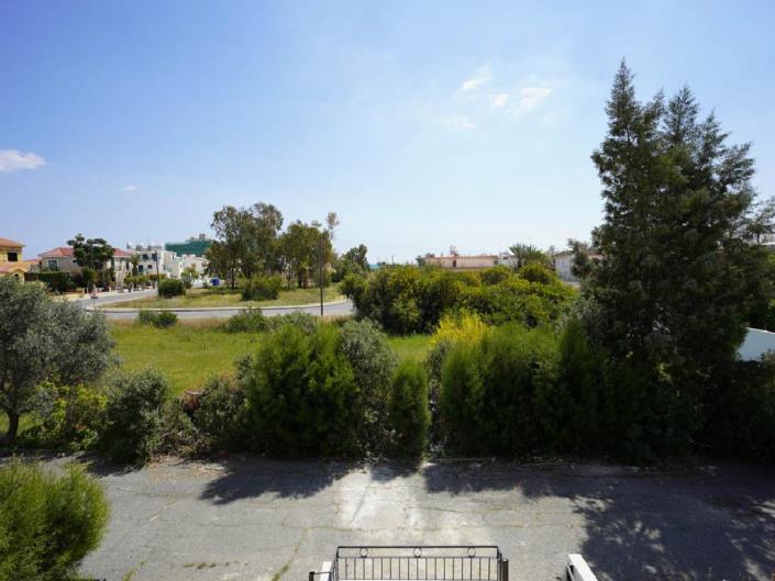 Image No.9-2 Bed Townhouse for sale