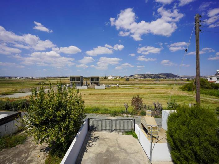 Image No.11-2 Bed Townhouse for sale