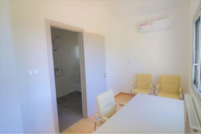 Image No.20-Maison / Villa de 4 chambres à vendre à Sea Caves