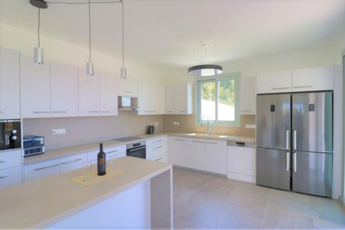 Image No.2-Maison / Villa de 4 chambres à vendre à Sea Caves