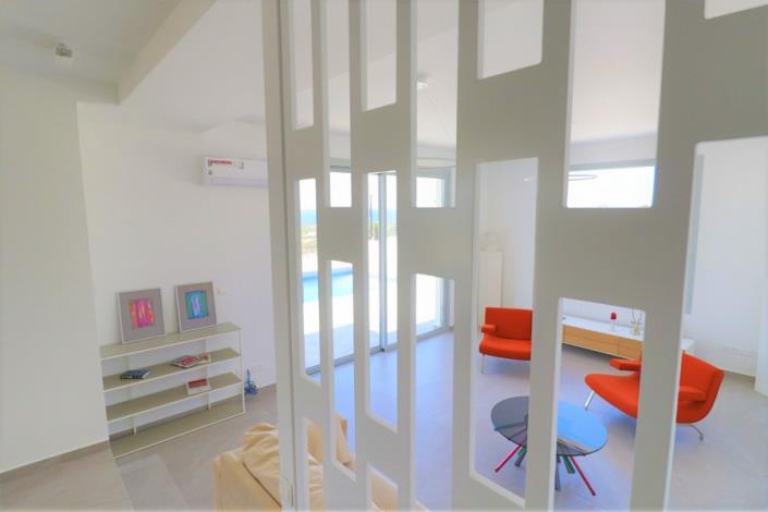 Image No.3-Maison / Villa de 4 chambres à vendre à Sea Caves