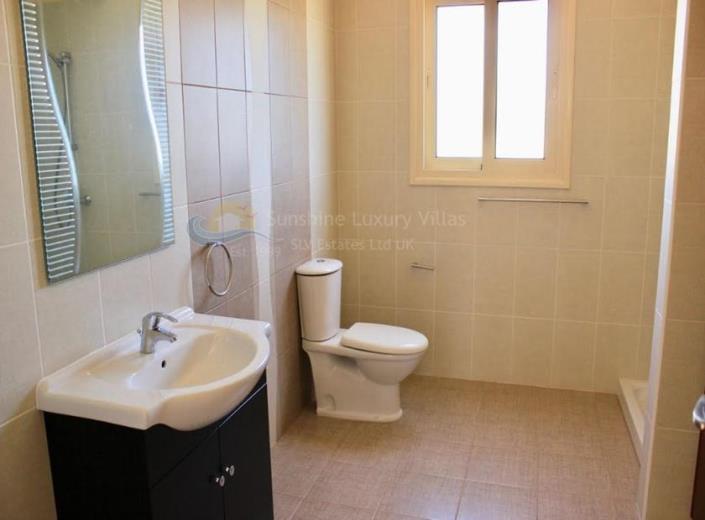 Image No.9-Maison / Villa de 3 chambres à vendre à Moni