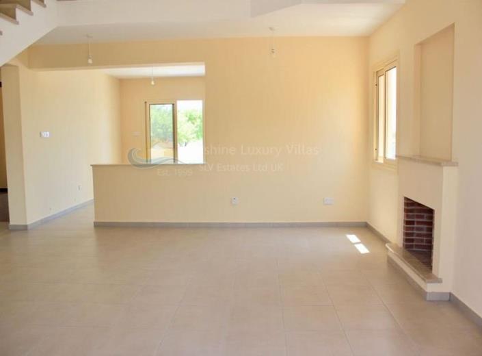 Image No.5-Maison / Villa de 3 chambres à vendre à Moni