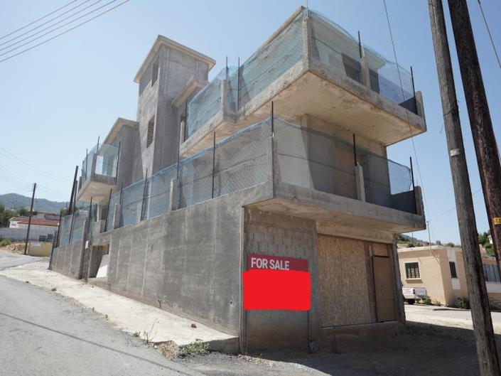 Image No.4-Commercial de 4 chambres à vendre à Pomos