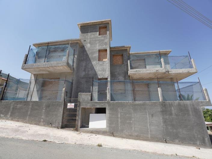 Image No.2-Commercial de 4 chambres à vendre à Pomos