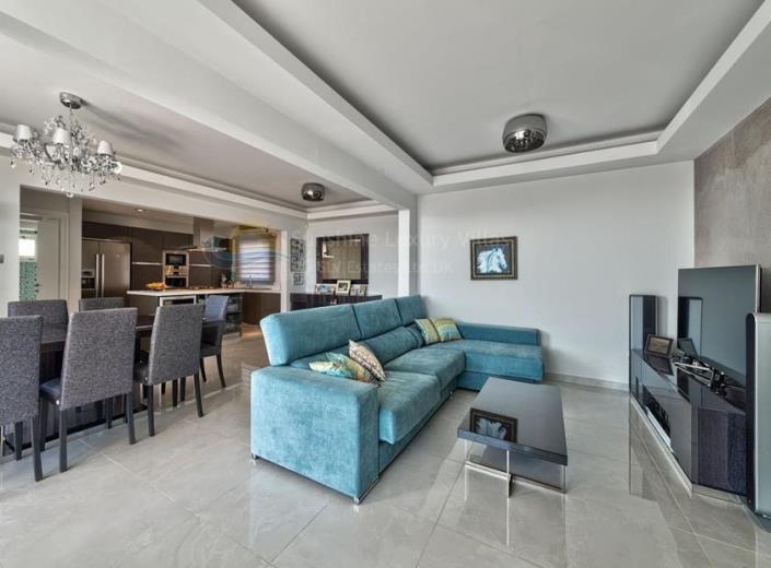 Image No.5-Appartement de 3 chambres à vendre à Agios Tychonas