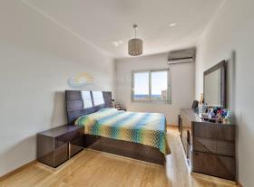 Image No.9-Appartement de 3 chambres à vendre à Agios Tychonas