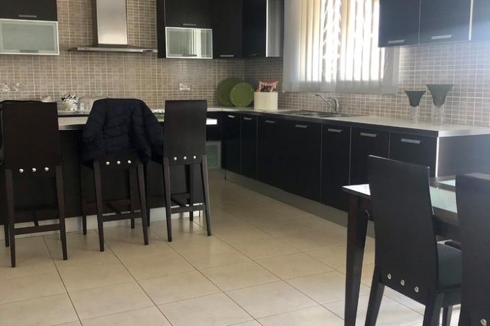 Image No.3-4 Bed House/Villa for sale