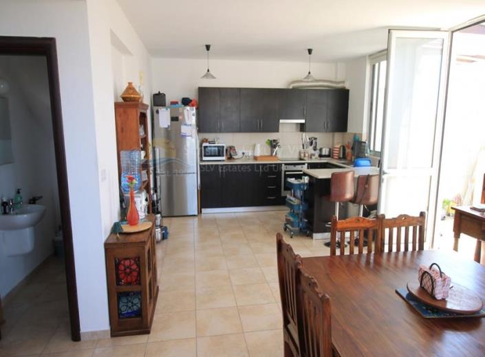 Image No.2-Maison / Villa de 3 chambres à vendre à Aradippou