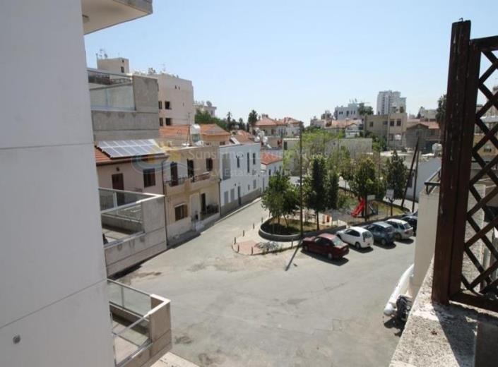 Image No.1-3 Bed Villa for sale