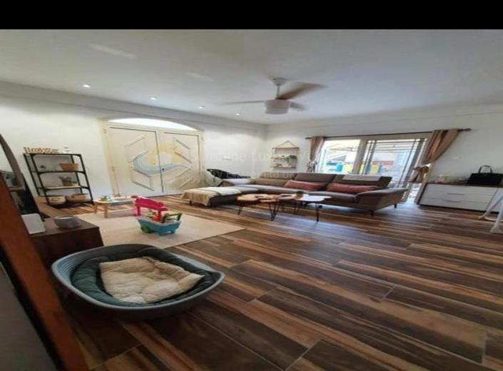 Image No.3-7 Bed House/Villa for sale