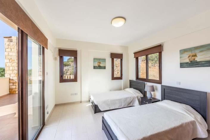 Image No.15-Villa / Détaché de 3 chambres à vendre à Potima