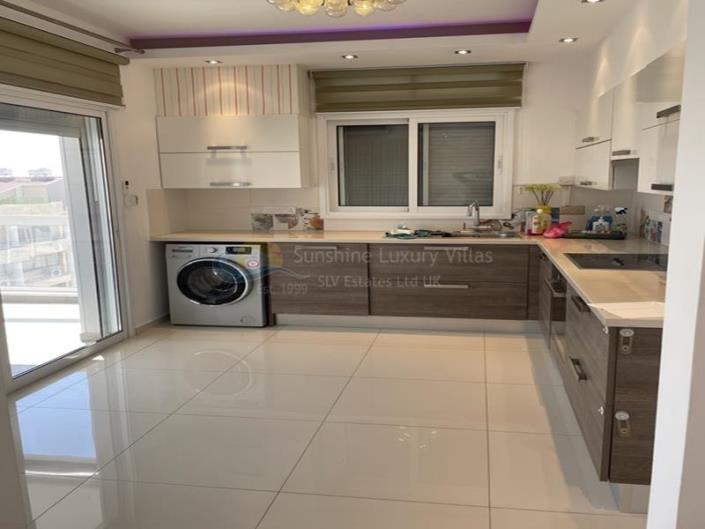 Image No.15-3 Bed Apartment for sale
