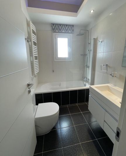 Image No.8-3 Bed Apartment for sale
