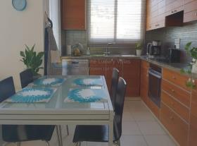 Image No.3-Appartement de 2 chambres à vendre à Agios Athanasios