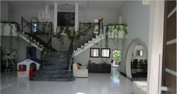 Image No.4-Villa de 5 chambres à vendre à Oroklini