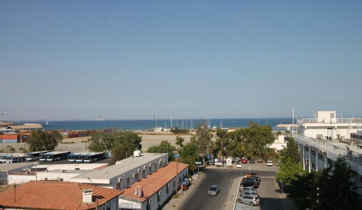Image No.2-Appartement de 2 chambres à vendre à Larnaca