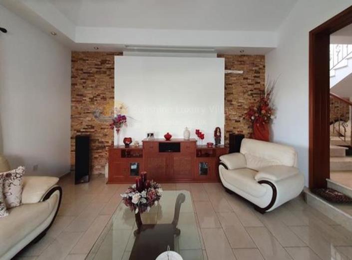 Image No.6-Villa de 4 chambres à vendre à Ekali