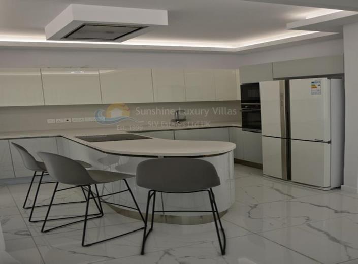 Image No.4-4 Bed House/Villa for sale