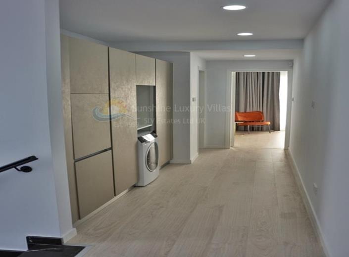 Image No.9-4 Bed House/Villa for sale