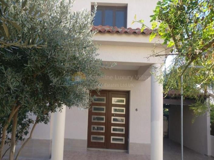 Image No.1-4 Bed House/Villa for sale