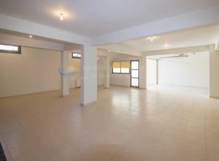 Image No.5-Maison / Villa de 6 chambres à vendre à Germasogeia