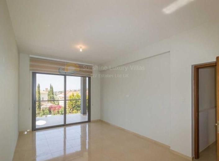 Image No.8-Maison / Villa de 6 chambres à vendre à Germasogeia