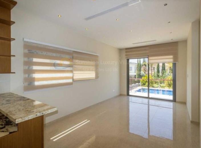 Image No.7-Maison / Villa de 6 chambres à vendre à Germasogeia