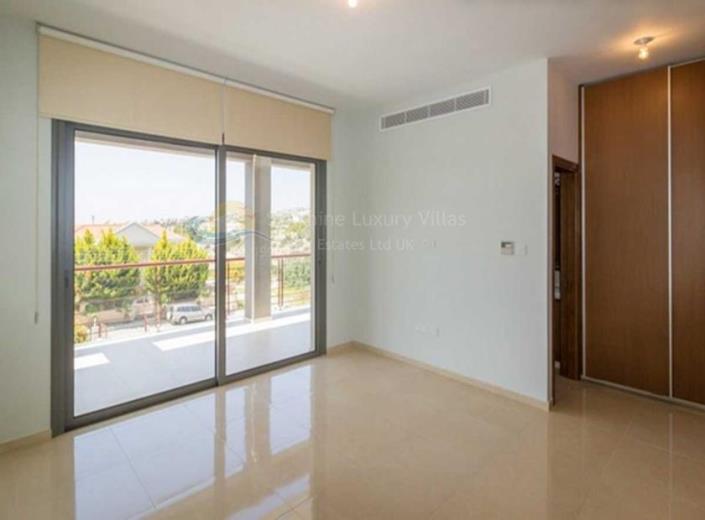 Image No.10-Maison / Villa de 6 chambres à vendre à Germasogeia