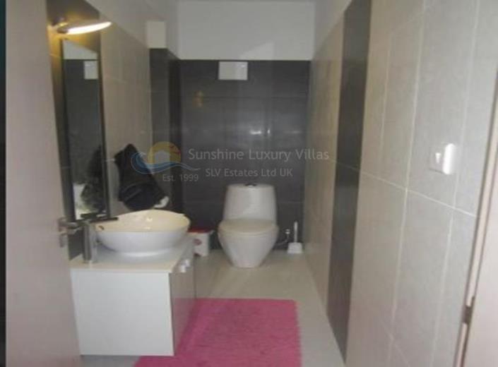 Image No.13-Maison / Villa de 4 chambres à vendre à Dromolaxia