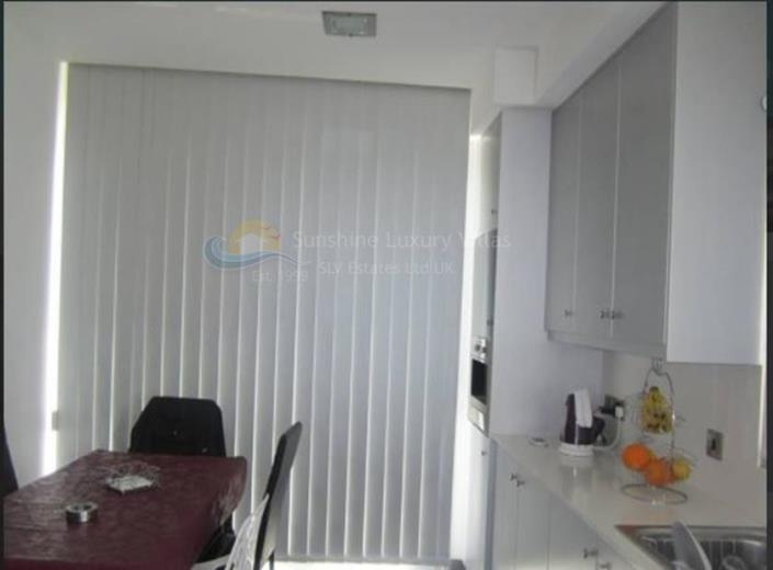 Image No.17-Maison / Villa de 4 chambres à vendre à Dromolaxia