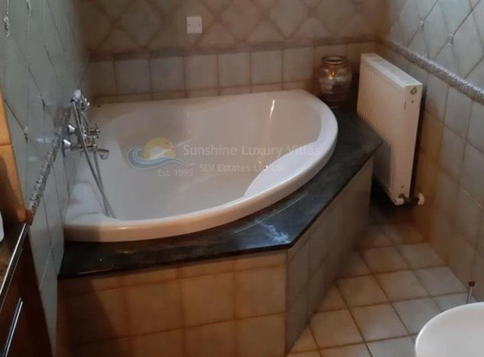 Image No.17-3 Bed House/Villa for sale