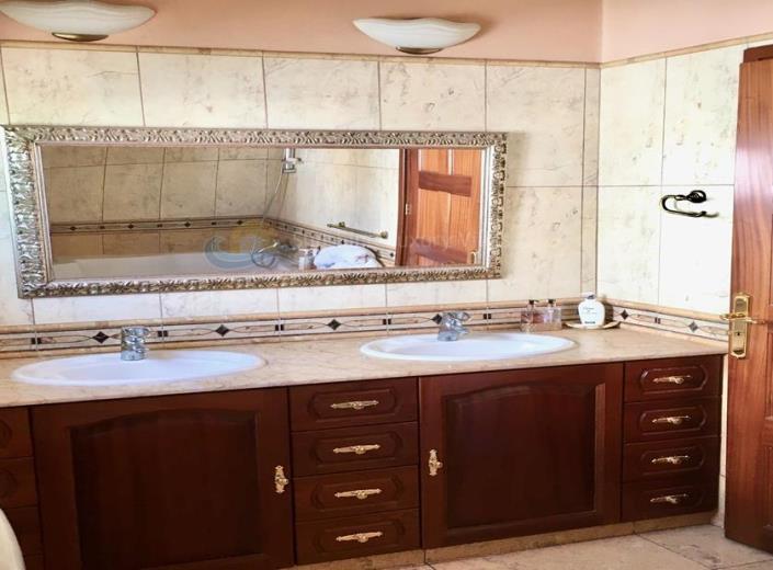 Image No.14-6 Bed Villa for sale