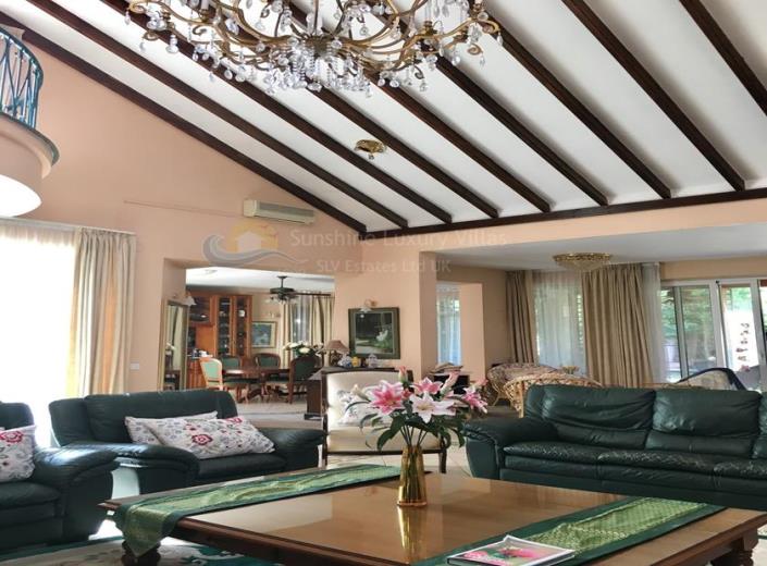 Image No.4-6 Bed Villa for sale